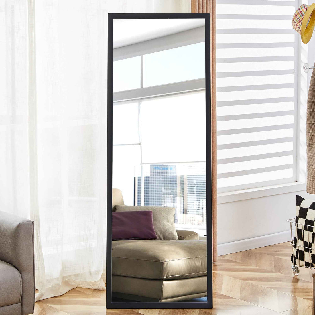 The third generation floor mounted full length rearview mirror. Aluminum alloy metal frame arched wall mirror, bathroom makeup mirror, clothing store, wall mounted. Gold 60 '*16.5'W115158172