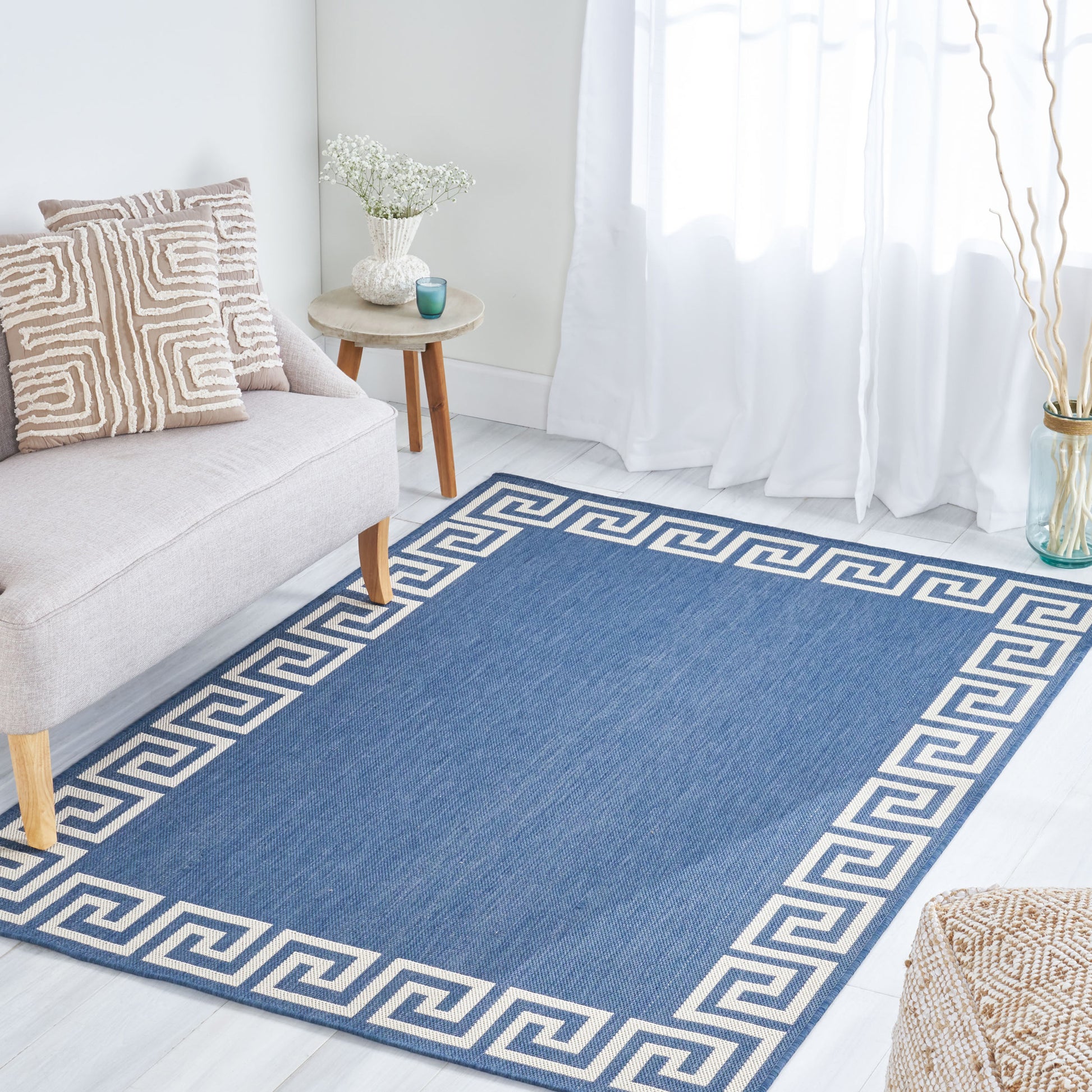 Affordable Patterned Area Rug for Furnistra USA