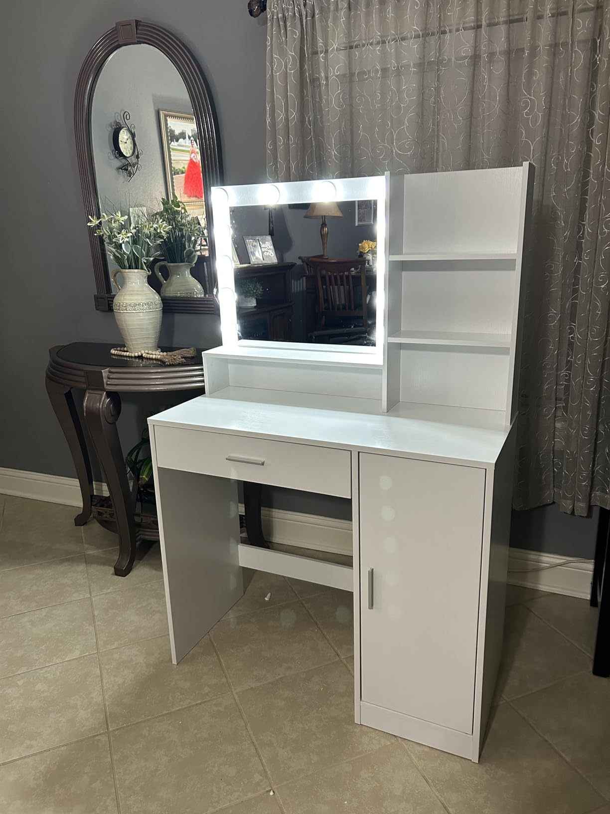 Elegant Vanity Table with Lighted Mirror and Storage Drawers