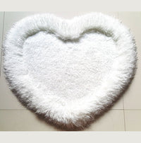 Cozy Heart-Shaped Shag Area Rug (28" x 32")